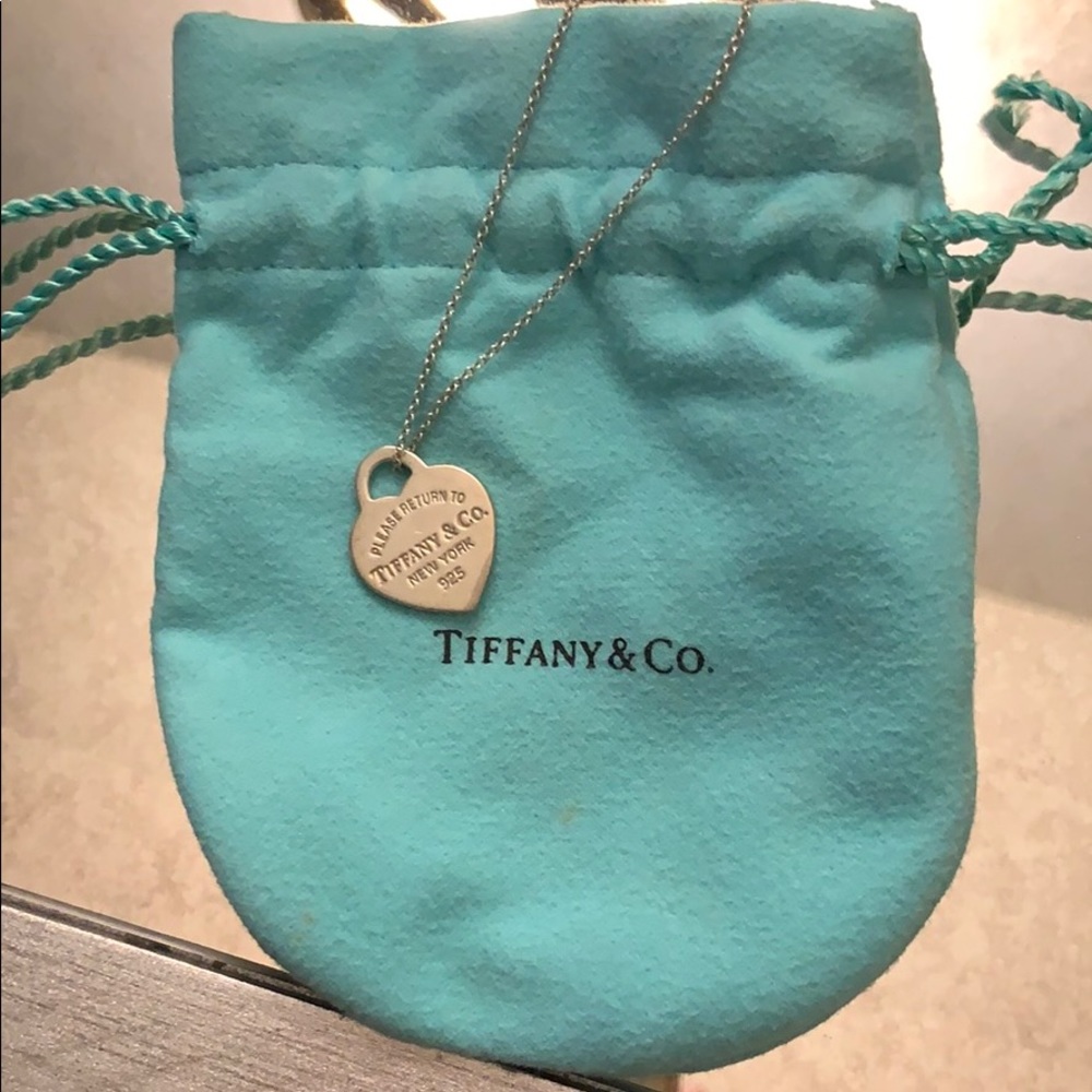 Tiffany’s necklace